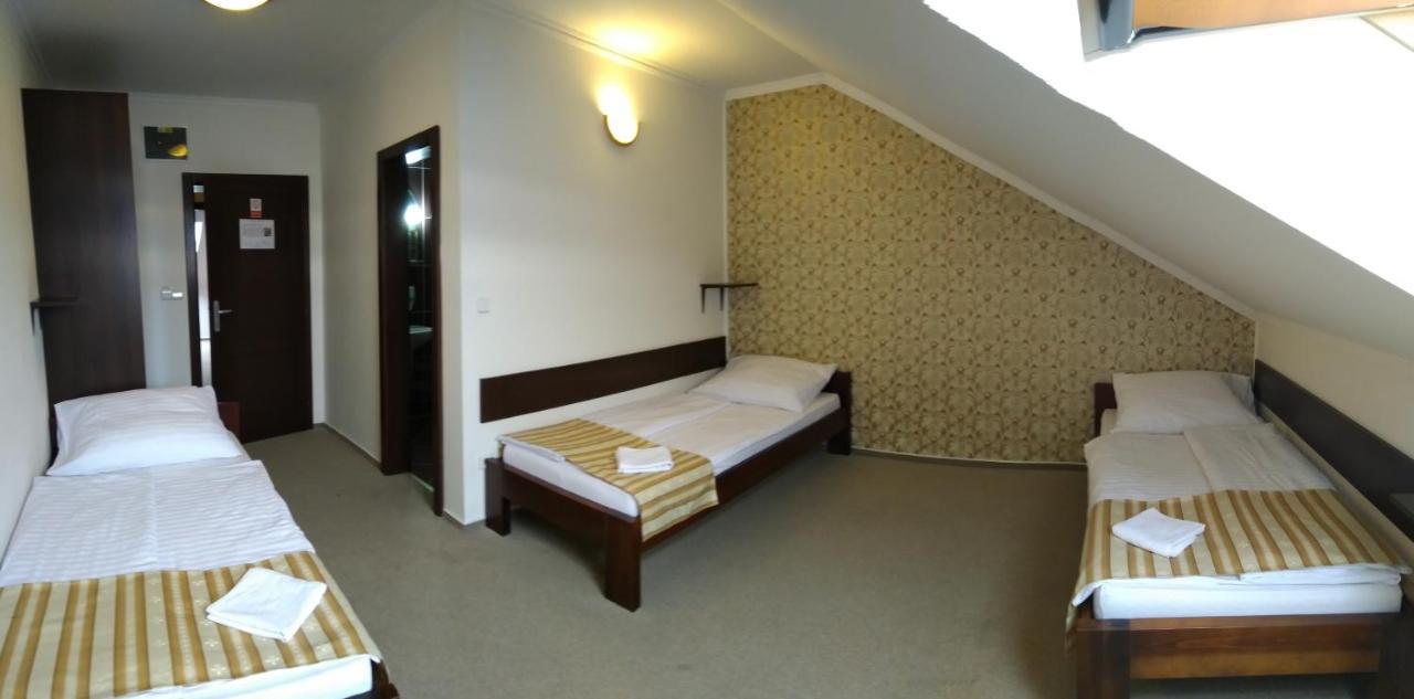 Restaurant And Pension Stenly Spissky Stvrtok Luaran gambar
