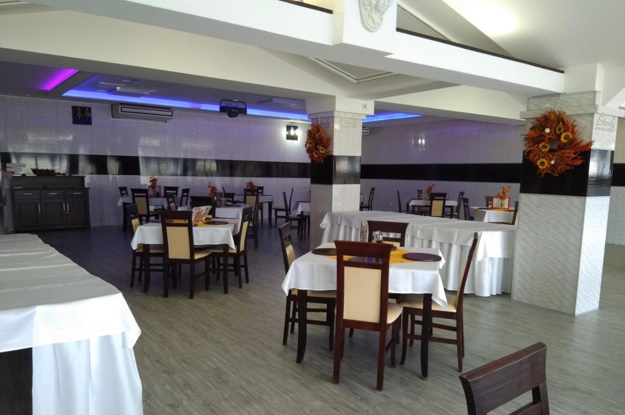 Restaurant And Pension Stenly Spissky Stvrtok Luaran gambar