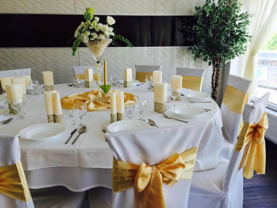 Restaurant And Pension Stenly Spissky Stvrtok Luaran gambar