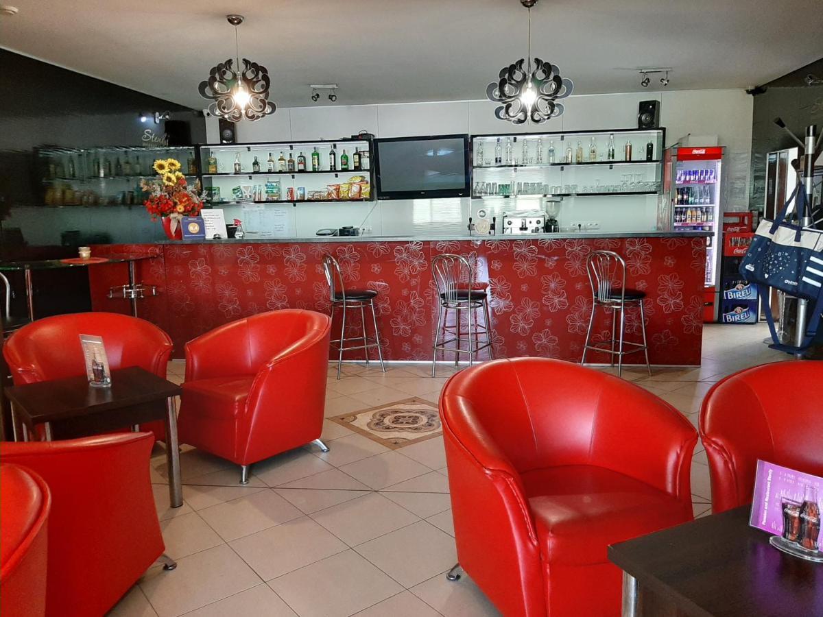 Restaurant And Pension Stenly Spissky Stvrtok Luaran gambar